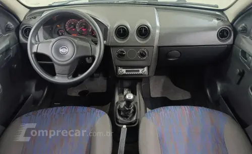 CELTA 1.0 MPFI Life 8V