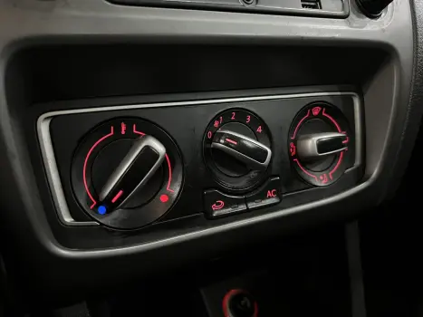 FOX 1.0 MI COMFORTLINE 8V FLEX 4P MANUAL