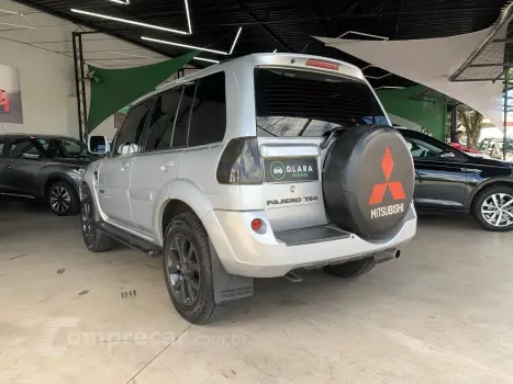 Pajero TR4 2.0/ 2.0 Flex 16V 4x4 Aut.