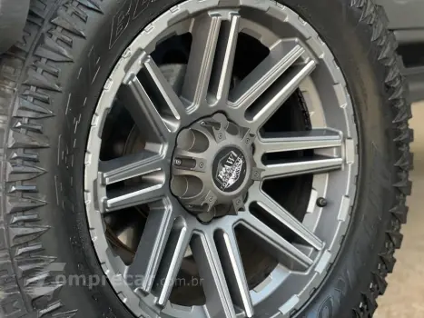 WRANGLER 2.0 TURBO GASOLINA UNLIMITED OVERLAND 4P 4X4 AT8