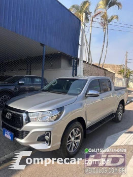 Toyota Hilux CD SRV 4x4 2.7 Flex 16V Aut. 4 portas