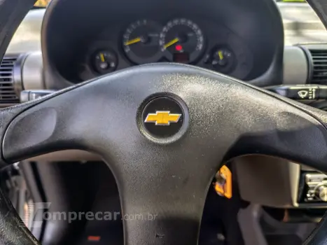 CLASSIC 1.0 MPFI LS 8V FLEX 4P MANUAL