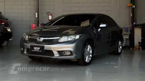 Honda Civic Sedan LXS 1.8/1.8 Flex 16V Mec. 4p 5 portas