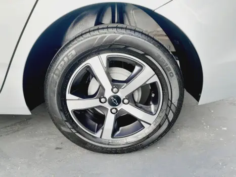 ONIX SEDAN Plus 1.0 12V TB Flex Aut.