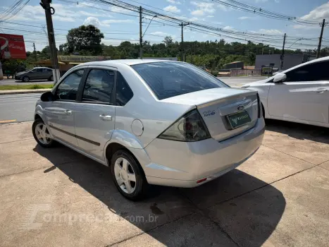 FIESTA 1.6 MPI Class Sedan 8V