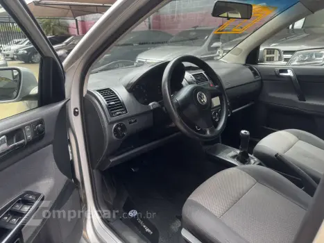 Polo Sedan 1.6 4P FLEX