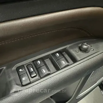 Commander Overland T270 1.3 TB Flex Aut.