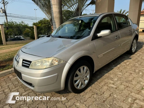 Renault MEGANE 60 KW E-tech Ev60 4 portas