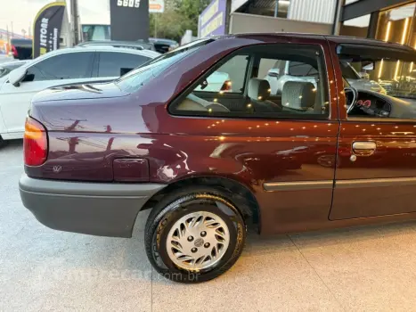 LOGUS 1.8 GLS 8V ÁLCOOL 2P MANUAL