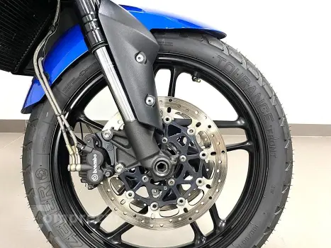 TRIUMPH TIGER 800 XRX