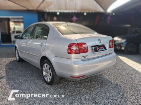 POLO SEDAN - 1.6 MI COMFORTLINE 8V 4P AUTOMATIZADO