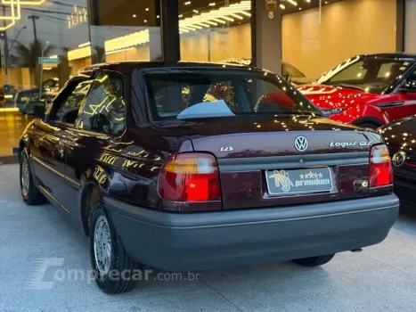 LOGUS 1.8 GLS 8V ÁLCOOL 2P MANUAL