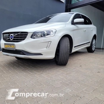 Volvo XC 60 T-6 INSCRIPTION 2.0 FWD 5p 4 portas