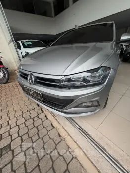 Volkswagen POLO 1.0 200 TSI Highline 4 portas