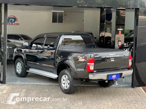 HILUX CD4X4 SRV
