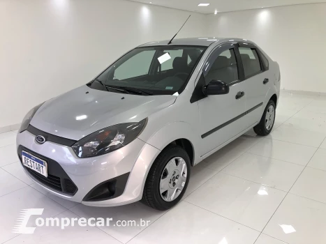 FORD FIESTA 1.6 Rocam Sedan 8V 4 portas