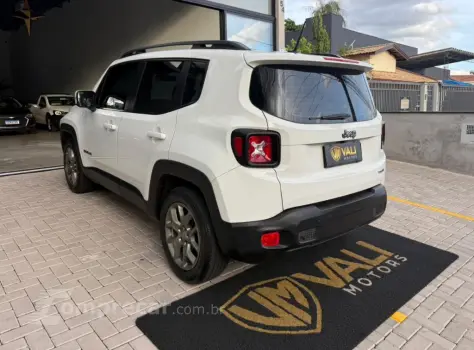 Renegade Longitude 1.8 4x2 Flex 16V Aut.