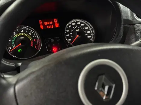 CLIO 1.0 Expression 16V