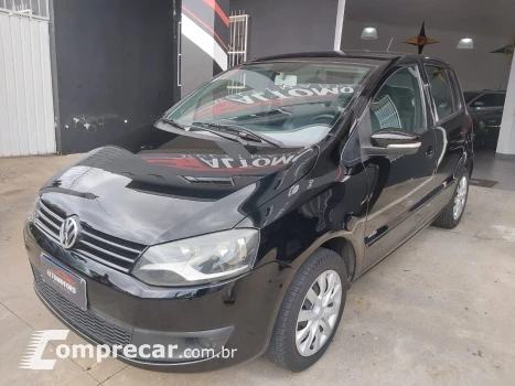 Volkswagen FOX 1.6 MI 8V 4 portas