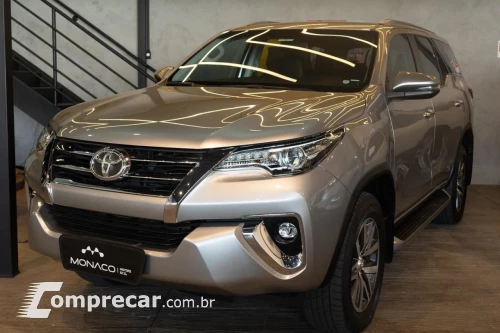 Hilux SW4 2.8 4P SRX 4X4 7 LUGARES TURBO DIESEL AUTOMÁTICO