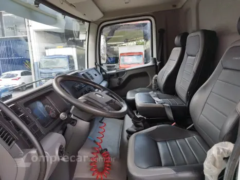 Constellation 14.190 + Poliguindaste 2 Caçambas