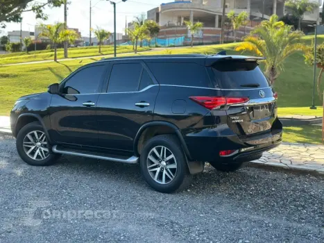 HILUX SW4 2.8 SRX 4X4 16V TURBO INTERCOOLER DIESEL 4P AUTOMÁ