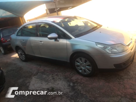 CITROEN C4 2.0 Exclusive Pallas 16V 4 portas