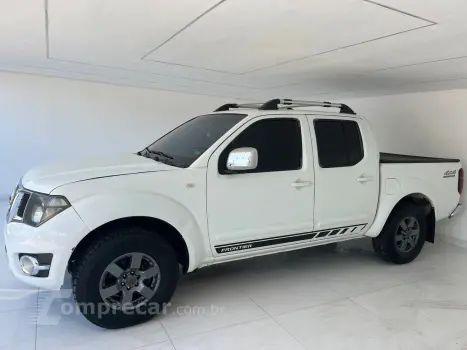 NISSAN FRONTIER 2.5 Platinum 4X4 CD Turbo Eletronic 4 portas