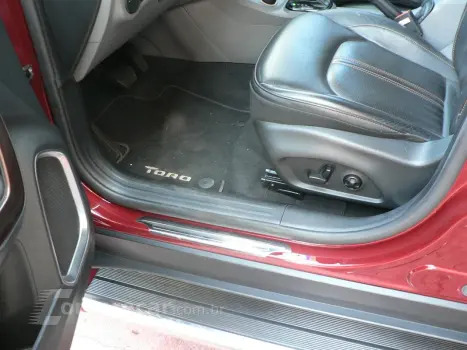 TORO 2.0 16V Turbo Volcano 4WD AT9