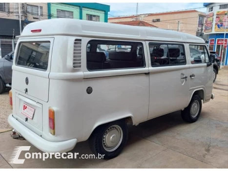 KOMBI - 1.4 MI STD LOTAÇÃO 8V 3P MANUAL