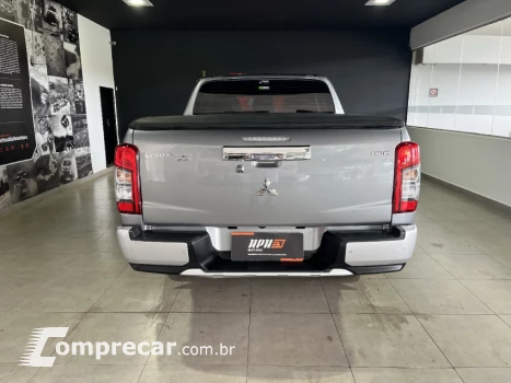 L200 TRITON 2.4 16V Turbo Sport HPE CD 4X4