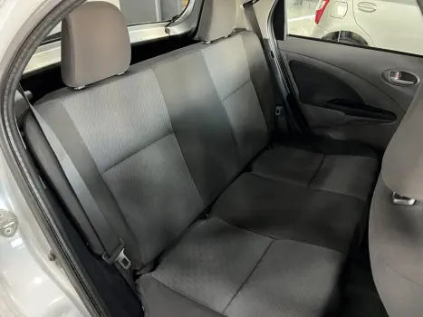 ETIOS 1.5 XLS 16V FLEX 4P MANUAL