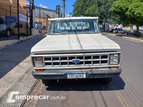 Ford F4000 2 portas