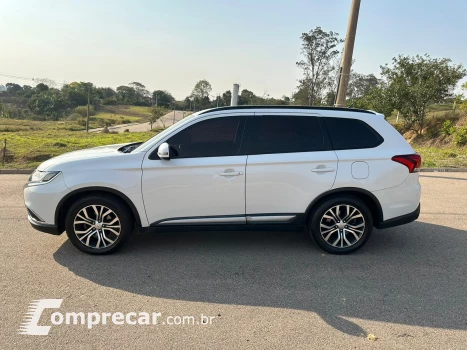 Mitsubishi OUTLANDER 2.0 16V 4 portas