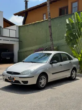 FORD FOCUS 2.0 FC 16V 4 portas