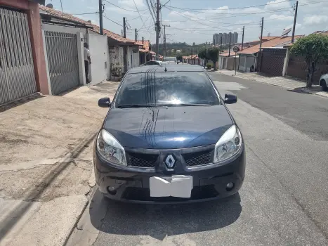 Renault SANDERO 1.6 Privilège 8V 4 portas