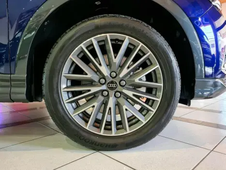 Q3 PERFORMANCE 2.0 TFSI QUATTRO