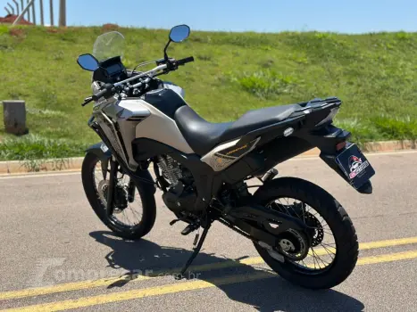 XRE 300 SAHARA ADVENTURE