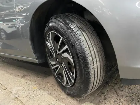 ONIX SEDAN PLUS LT 1.0 12V MANUAL