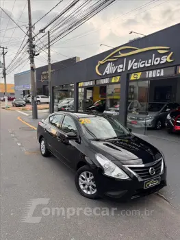 NISSAN VERSA 1.6 16vstart SV 4 portas