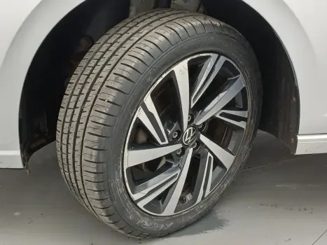 VIRTUS 1.0 200 TSI HIGHLINE AUTOMÁTICO