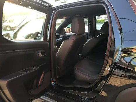 Strada 1.0 Turbo 200 Flex Ultra Cd Cvt