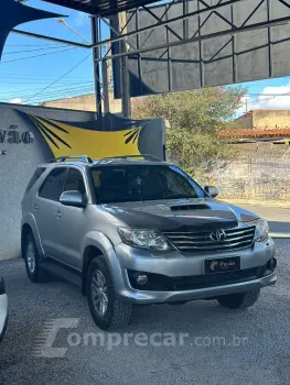 HILUX SW4 3.0 SRV 4X4 7 Lugares 16V Turbo Intercooler