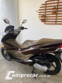 PCX 150 DLX