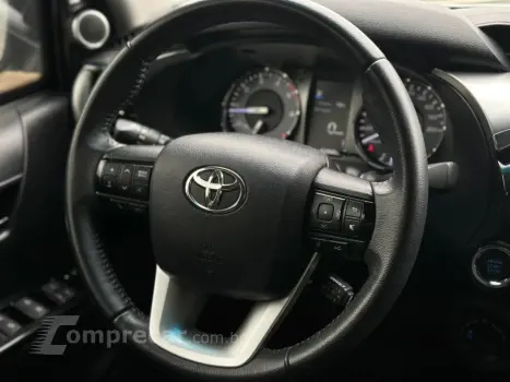 HILUX 2.8 D-4D TURBO DIESEL CD SRX 4X4 AUTOMÁTICO