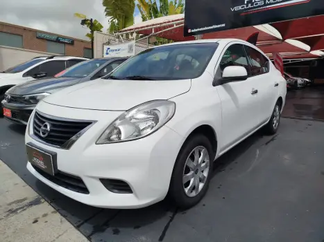 NISSAN VERSA SV 1.6 16V Flex Fuel 4p Mec. 4 portas