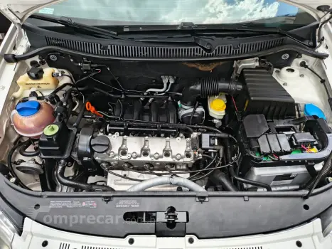 POLO SEDAN 1.6 MI 8V FLEX 4P MANUAL