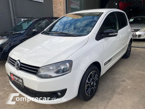 Volkswagen Fox 1.0 4P SELEÇÃO FLEX 4 portas