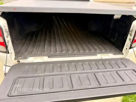 L200 TRITON 2.4 16V Turbo Sport GLS CD 4X4