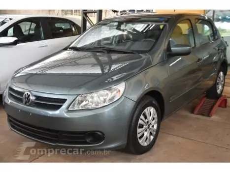 Volkswagen GOL - 1.0 MI 8V 4P MANUAL G.V 4 portas